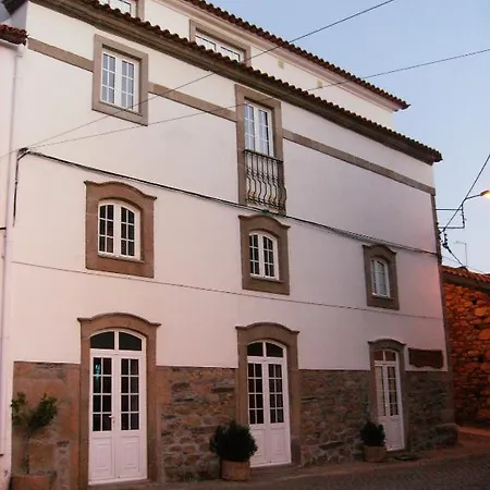 Casal Ribeira Caia Pensión *